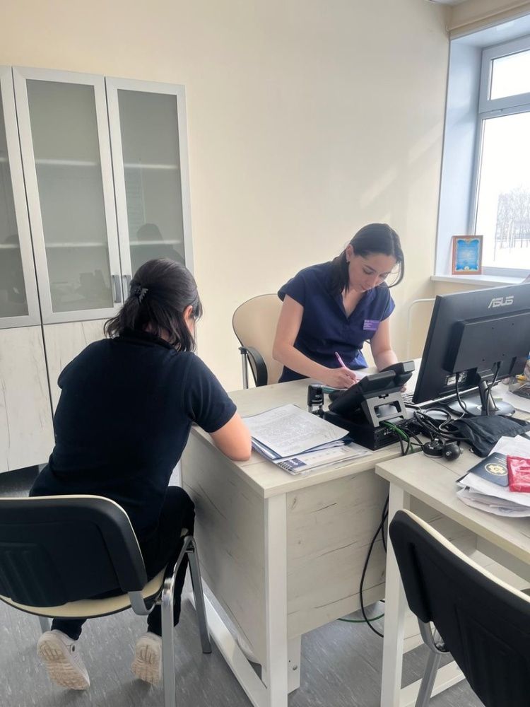 Приём граждан провела заведующая взрослой поликлиники Ильмира Ильдаровна Хайретдинова